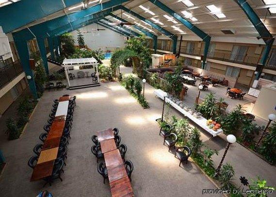Rodeway Inn Cow Palace Lamar Interior photo